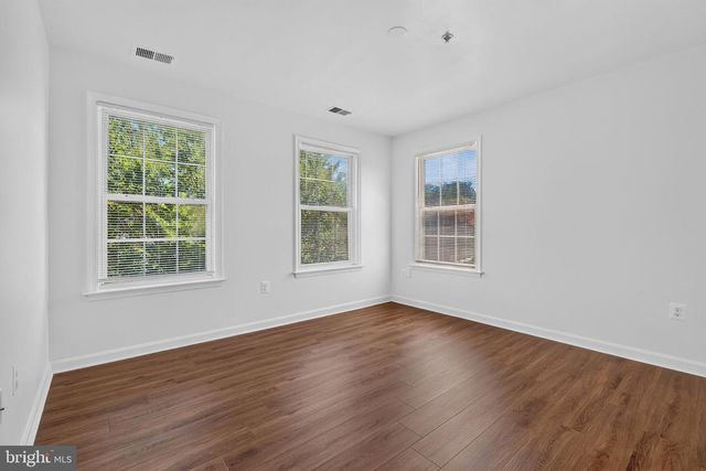 1495 HOWARD RD SE, Washington, DC 20020