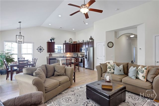 119 Crystal Lake Drive, Savannah, GA 31407