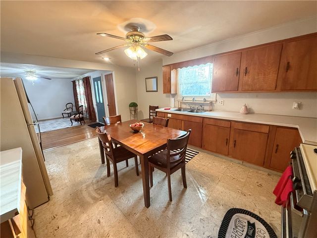 2989 East Avenue, Waterloo, NY 13165