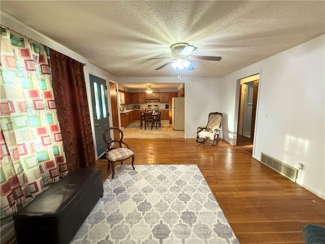 2989 East Avenue, Waterloo, NY 13165