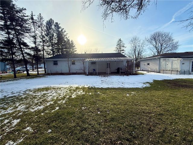 2989 East Avenue, Waterloo, NY 13165