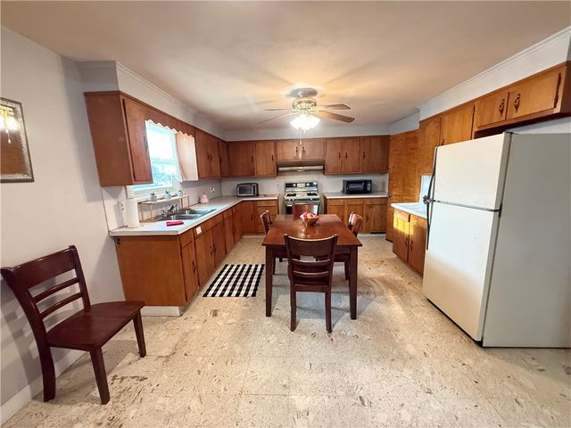 2989 East Avenue, Waterloo, NY 13165