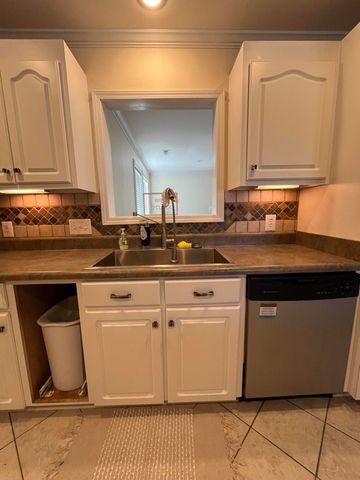 471 Autry Street, Batesburg, SC 29006