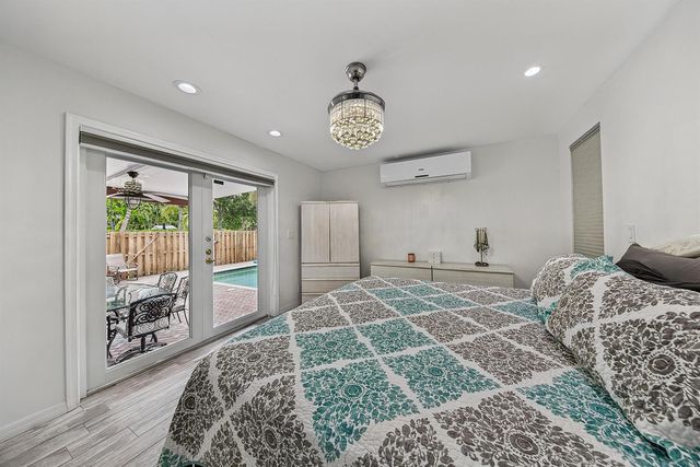 800 SW 19TH Street, Fort Lauderdale, FL 33315