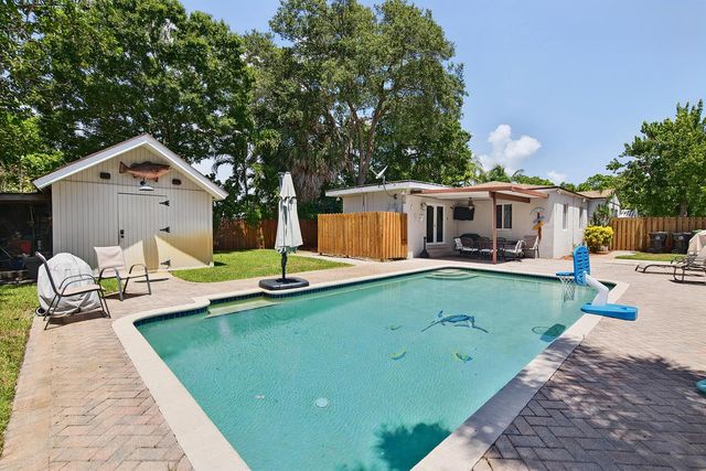 800 SW 19TH Street, Fort Lauderdale, FL 33315