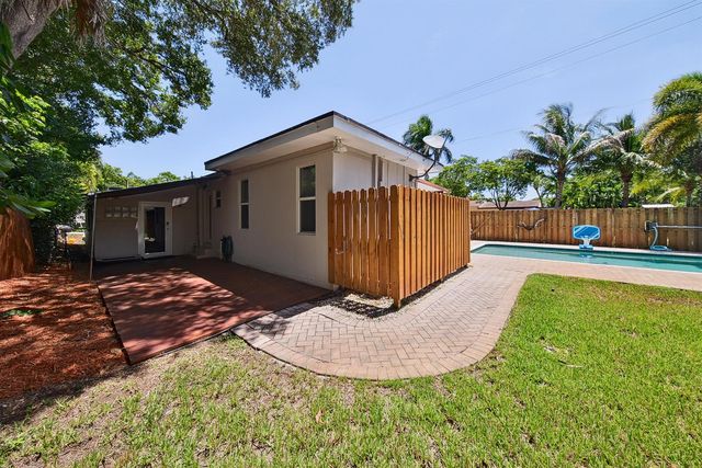 800 SW 19TH Street, Fort Lauderdale, FL 33315