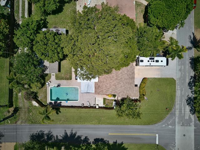 800 SW 19TH Street, Fort Lauderdale, FL 33315