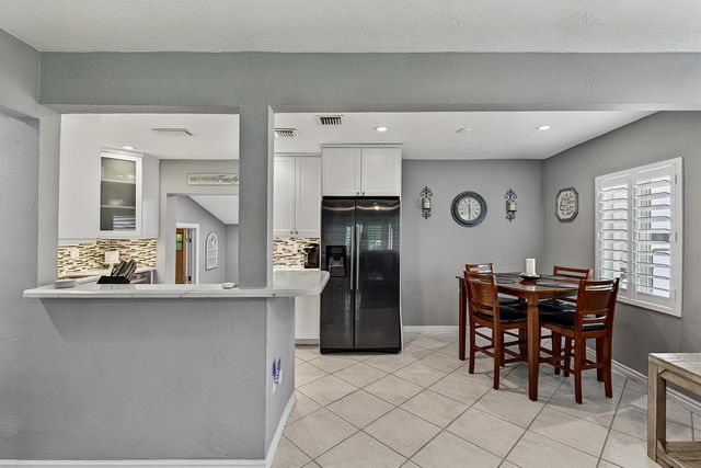 800 SW 19TH Street, Fort Lauderdale, FL 33315