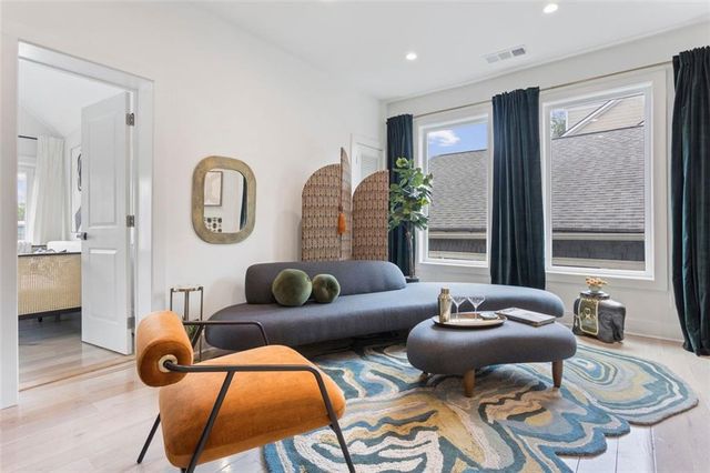 724 Charles Allen NE Drive 4, Atlanta, GA 30308