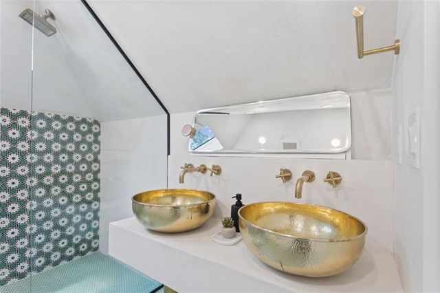 724 Charles Allen NE Drive 4, Atlanta, GA 30308