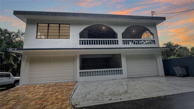 . PR-829 KM 1.1, BUENA VISTA WARD, Bayamon, PR 00956