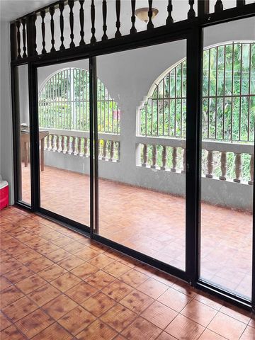 . PR-829 KM 1.1, BUENA VISTA WARD, Bayamon, PR 00956