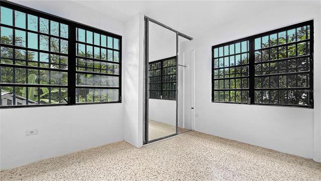 . PR-829 KM 1.1, BUENA VISTA WARD, Bayamon, PR 00956