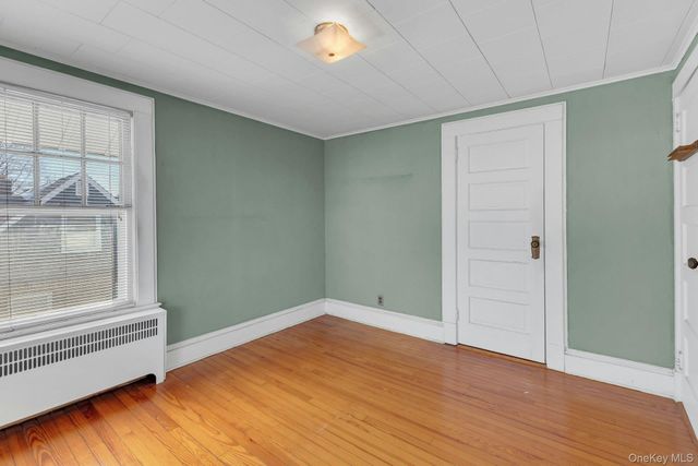 463 S 3rd Street, Lindenhurst, NY 11757