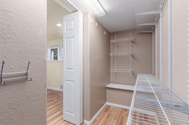 4805 W 33rd Avenue, Denver, CO 80212