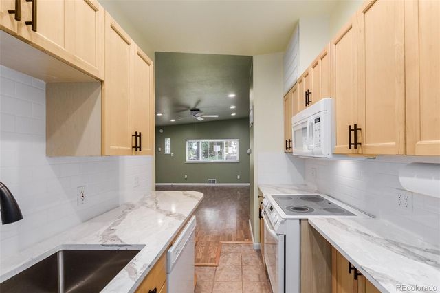 4805 W 33rd Avenue, Denver, CO 80212