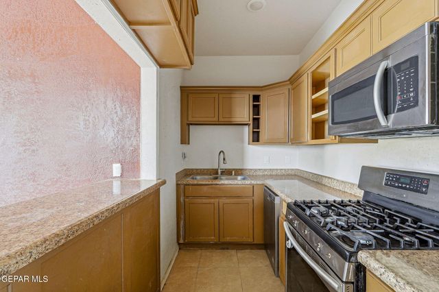 209 N SEVILLE Drive, El Paso, TX 79905