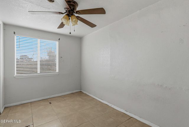 209 N SEVILLE Drive, El Paso, TX 79905