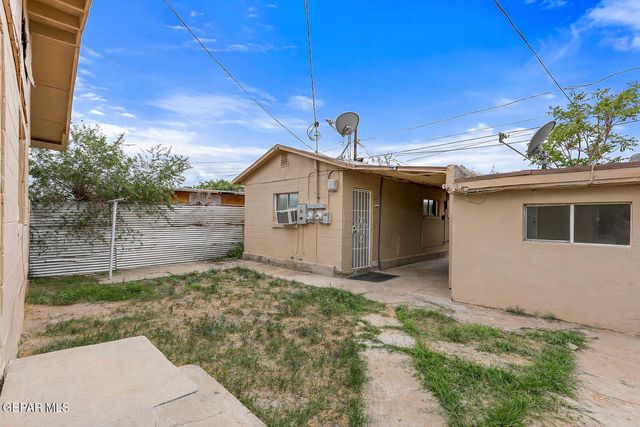 209 N SEVILLE Drive, El Paso, TX 79905