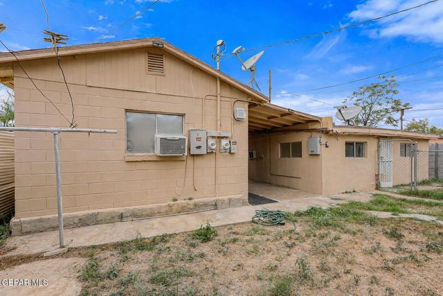 209 N SEVILLE Drive, El Paso, TX 79905