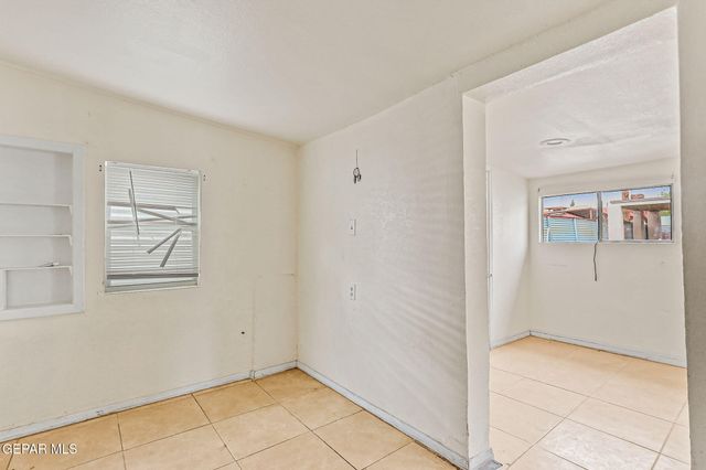 209 N SEVILLE Drive, El Paso, TX 79905