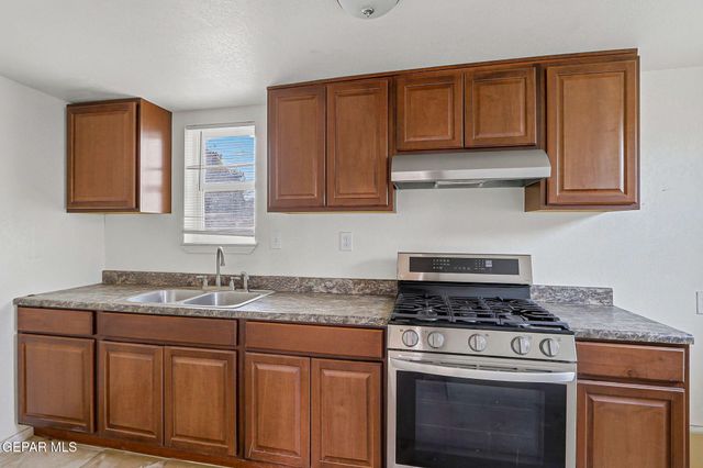 209 N SEVILLE Drive, El Paso, TX 79905