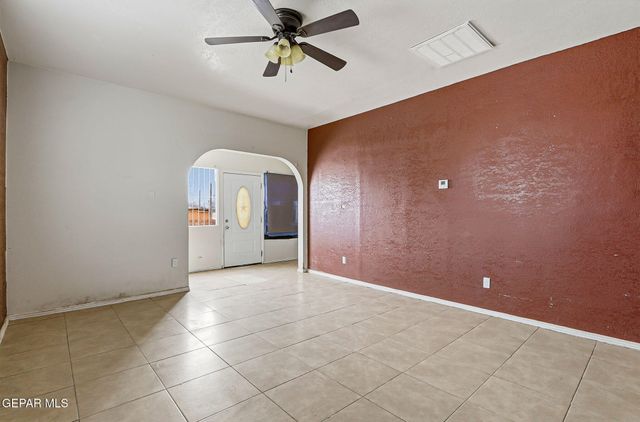 209 N SEVILLE Drive, El Paso, TX 79905