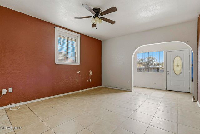 209 N SEVILLE Drive, El Paso, TX 79905