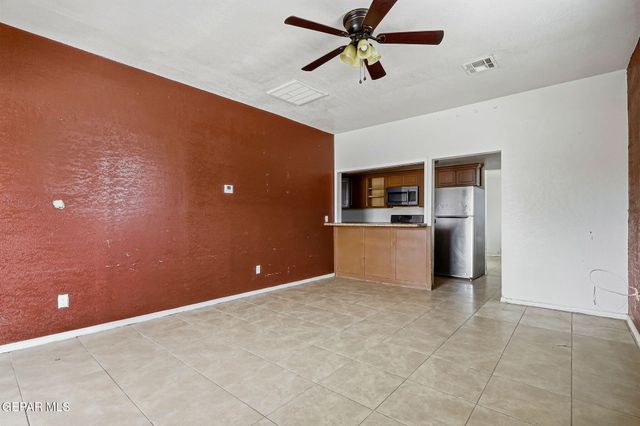 209 N SEVILLE Drive, El Paso, TX 79905