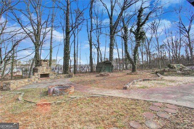 5774 Forest Drive, Acworth, GA 30102