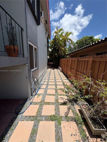 191 NW 17th Ave 3, Miami, FL 33125