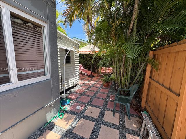 191 NW 17th Ave 3, Miami, FL 33125