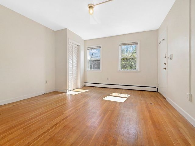 67 - 69 Ellery St 4, Cambridge, MA 02138