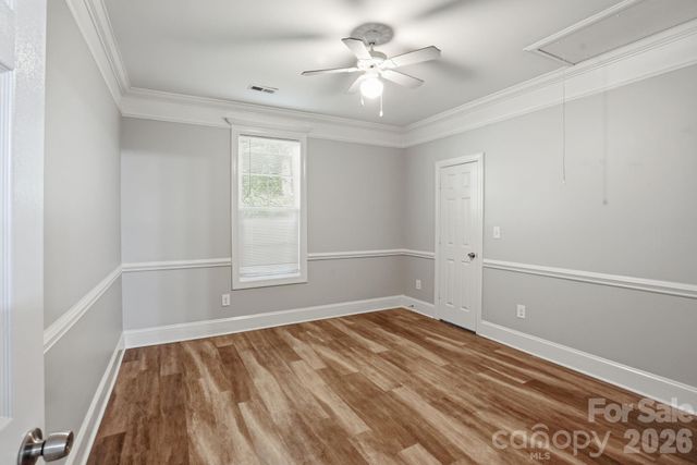 411 W Sullivan Street, Gastonia, NC 28052