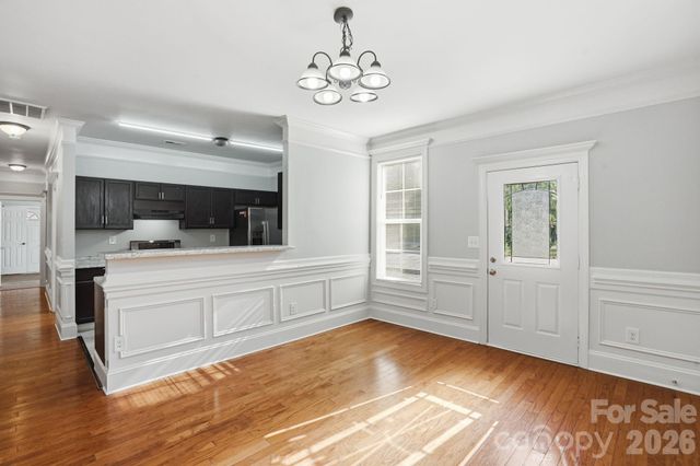 411 W Sullivan Street, Gastonia, NC 28052