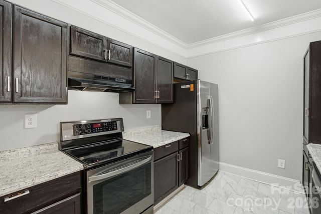 411 W Sullivan Street, Gastonia, NC 28052