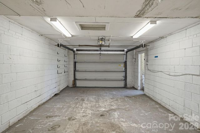 411 W Sullivan Street, Gastonia, NC 28052