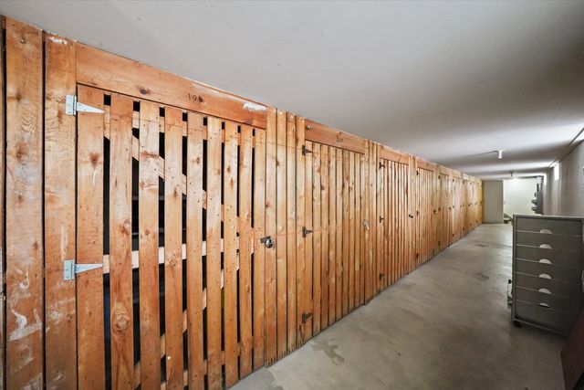 629 N Carroll Parkway 208, Glenwood, IL 60425