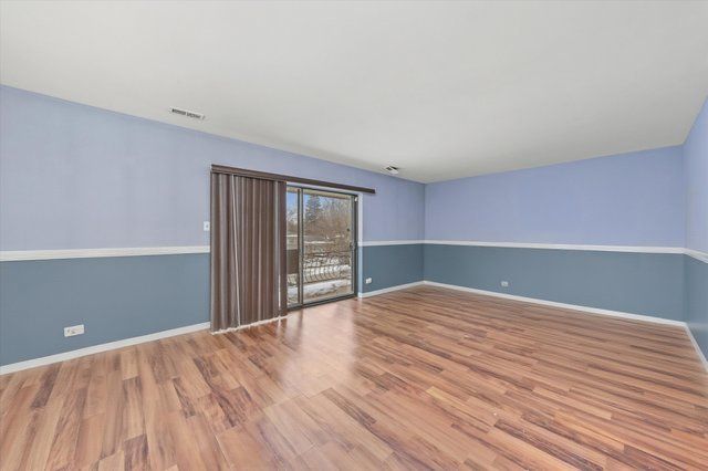 629 N Carroll Parkway 208, Glenwood, IL 60425