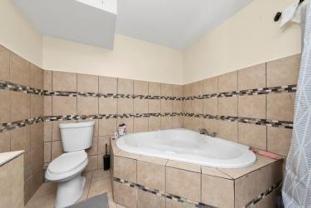 629 N Carroll Parkway 208, Glenwood, IL 60425