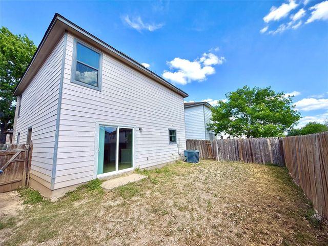 6721 Walkup LN, Austin, TX 78747