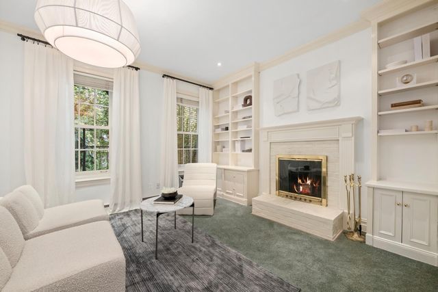 315 E 52ND Street PARLOR, New York City, NY 10022