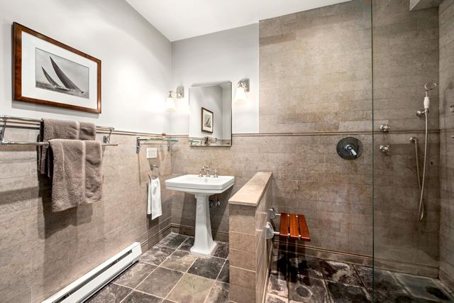 315 E 52ND Street PARLOR, New York City, NY 10022