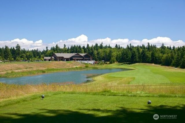 4900 Cypress Drive NE, Lacey, WA 98516