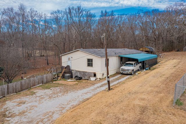 1905 Fletcher Rd, Estill Springs, TN 37330