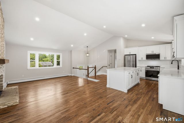 214 Woodfield Crossing, Rocky Hill, CT 06067