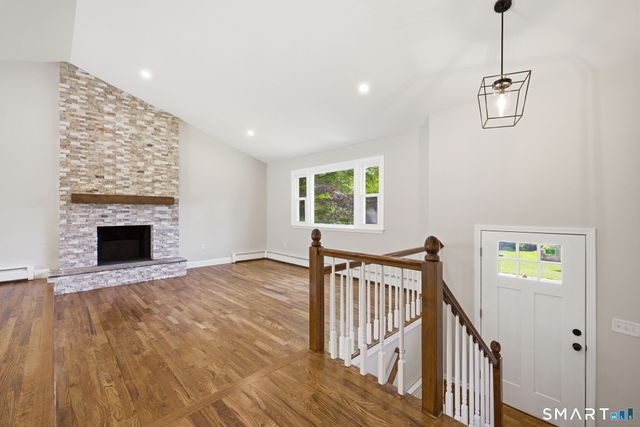 214 Woodfield Crossing, Rocky Hill, CT 06067