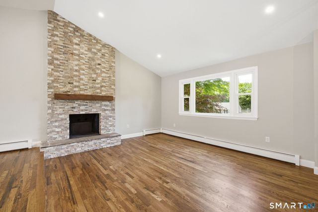 214 Woodfield Crossing, Rocky Hill, CT 06067