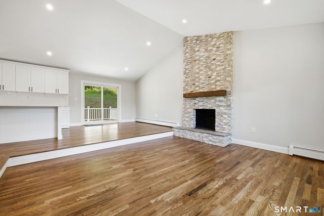 214 Woodfield Crossing, Rocky Hill, CT 06067