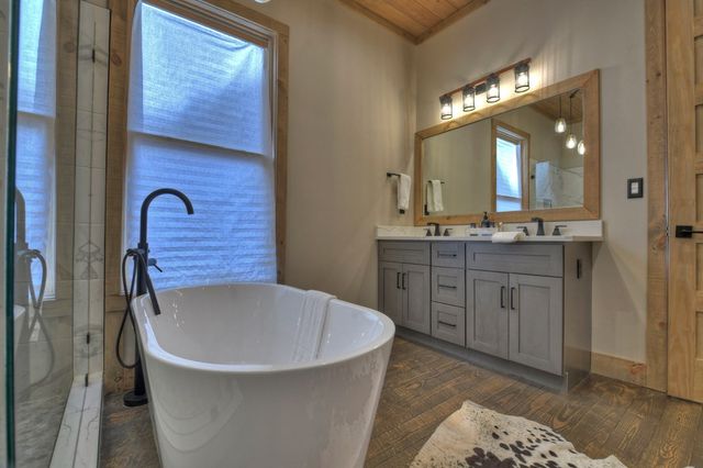 472 Overlook Drive, Blue Ridge, GA 30513